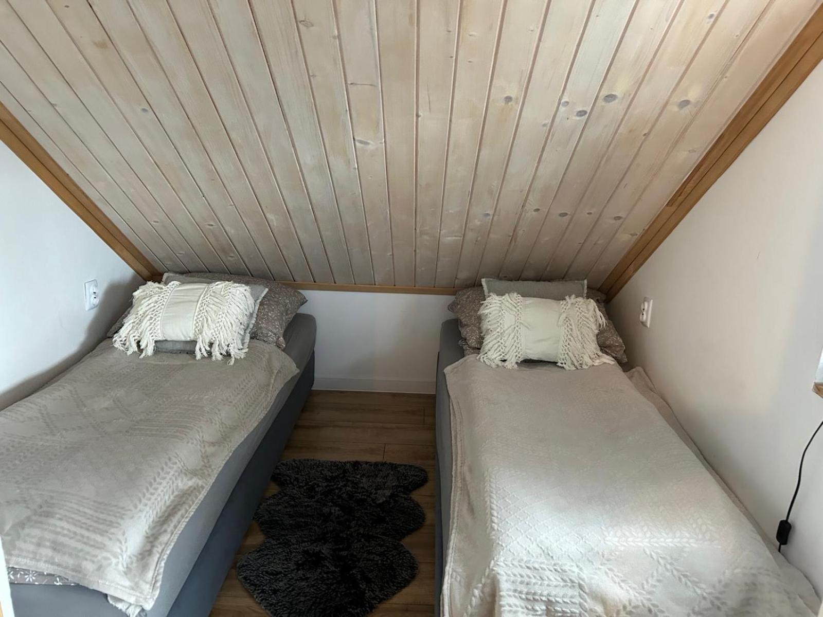 Hotel Poloninka Ustrzyki Górne Esterno foto