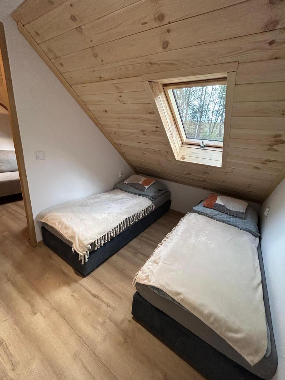 Hotel Poloninka Ustrzyki Górne Esterno foto